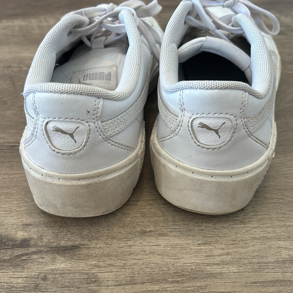 Puma soft foam white lace up sneakers size 7.5 - Picture 4 of 7